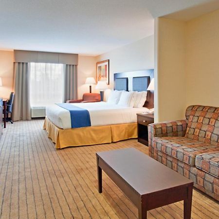 Holiday Inn Express Hotel & Suites Swift Current By Ihg Exteriör bild