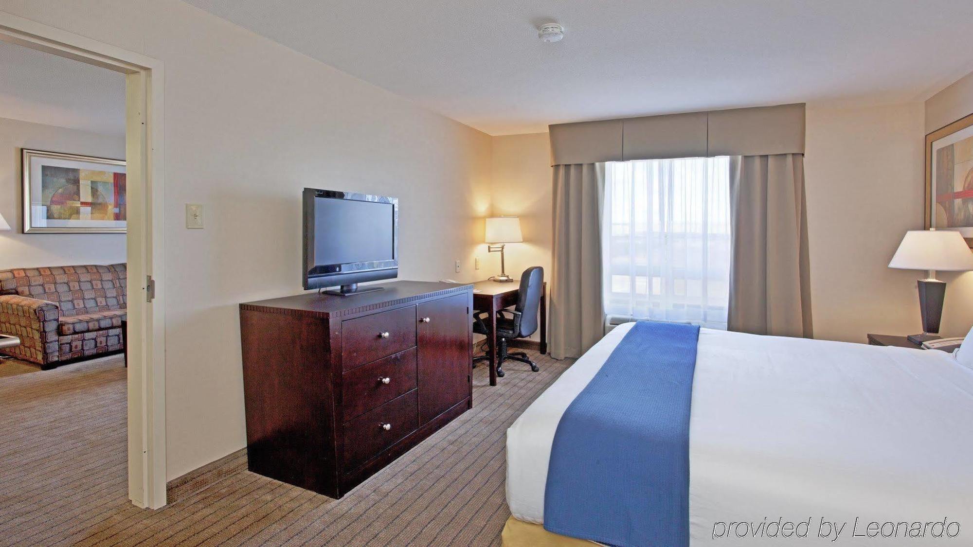 Holiday Inn Express Hotel & Suites Swift Current By Ihg Rum bild